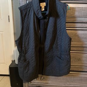 Quilted warm & comfy by itself or under a jacket when hiking or cold days!